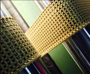 Carbon Fiber/Yellow Kevlar Fabric Dogbone (I/H) Weave 3k  5.96oz/202gsm-Sample (4x4)